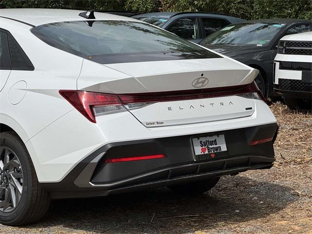 new 2025 Hyundai ELANTRA HEV car, priced at $25,305
