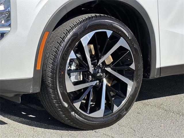 used 2024 Mitsubishi Outlander car, priced at $24,500