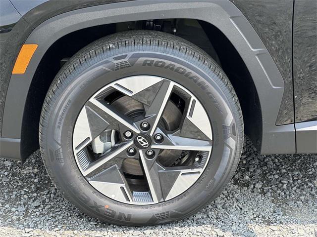 new 2025 Hyundai TUCSON Hybrid car, priced at $37,225