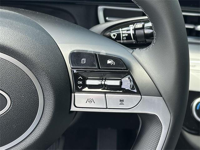 new 2025 Hyundai Elantra car, priced at $27,315