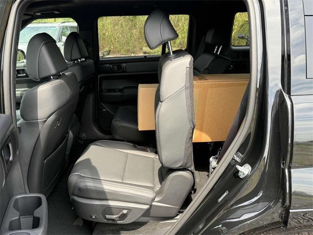new 2026 Hyundai SANTA FE HEV car, priced at $52,830