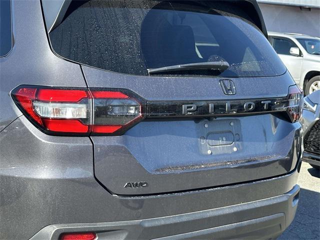 used 2023 Honda Pilot car, priced at $29,500