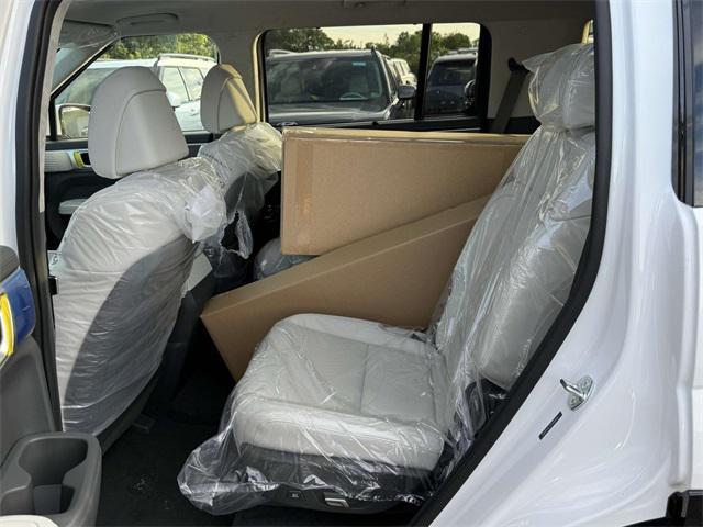 new 2026 Hyundai SANTA FE HEV car, priced at $53,280