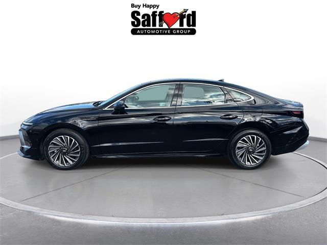 used 2025 Hyundai Sonata Hybrid car, priced at $30,600