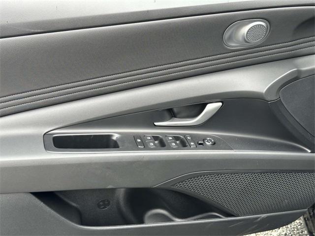 new 2025 Hyundai Elantra car, priced at $25,669