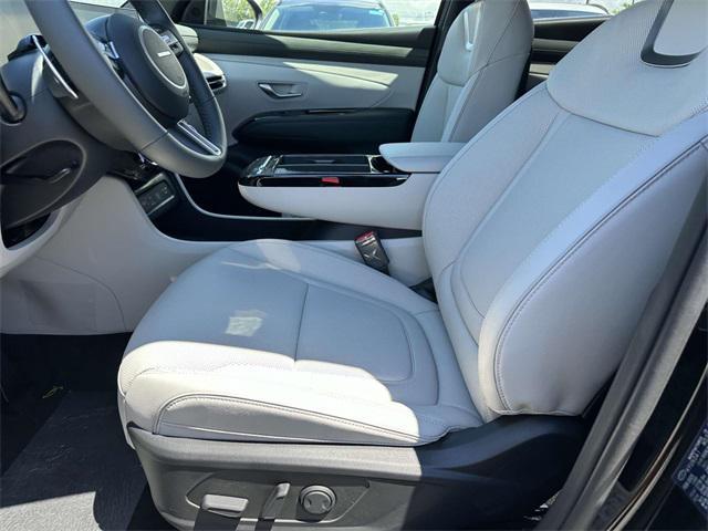 new 2025 Hyundai TUCSON Hybrid car, priced at $42,115