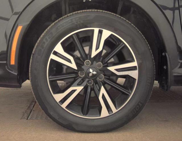 used 2023 Mitsubishi Eclipse Cross car, priced at $20,500