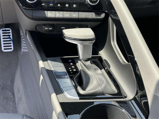 new 2025 Hyundai Elantra car, priced at $27,935