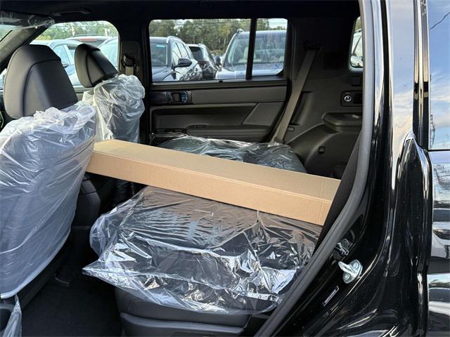 new 2026 Hyundai SANTA FE HEV car, priced at $52,800