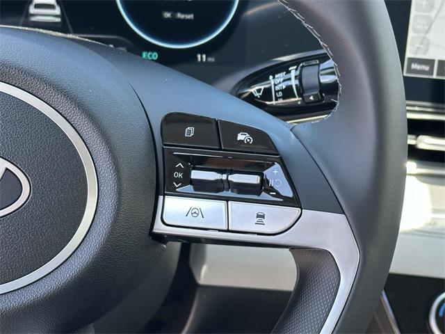 new 2025 Hyundai Elantra car, priced at $30,820