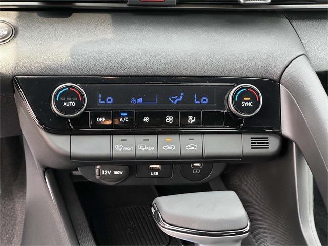 new 2025 Hyundai Elantra car, priced at $23,820