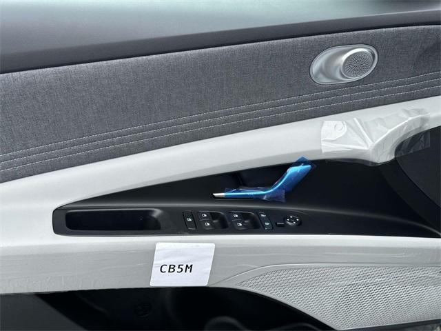 new 2025 Hyundai Elantra car, priced at $27,285