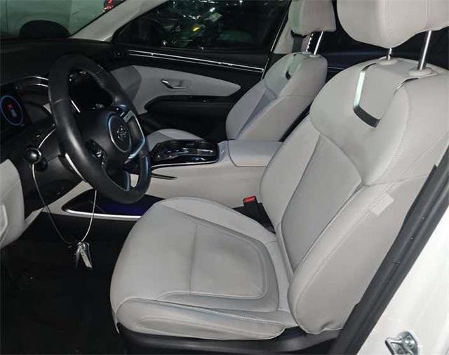 used 2024 Hyundai TUCSON Hybrid car, priced at $32,300