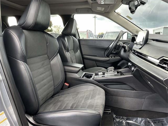 used 2024 Mitsubishi Outlander car, priced at $24,500