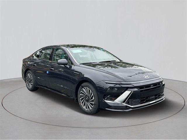 new 2025 Hyundai Sonata Hybrid car, priced at $38,446