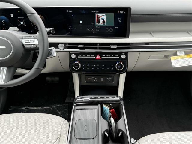 new 2025 Hyundai Tucson car, priced at $39,055