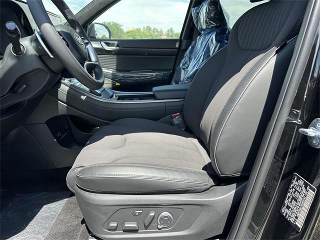new 2025 Hyundai Palisade car, priced at $53,685