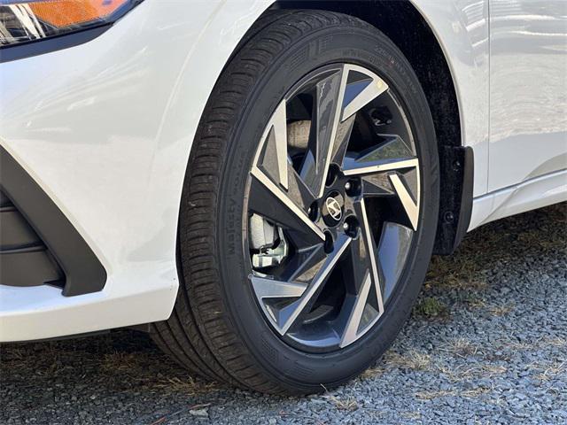 new 2025 Hyundai Elantra car, priced at $24,870