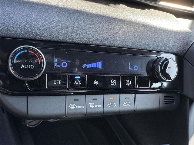 new 2025 Hyundai Elantra car, priced at $24,870