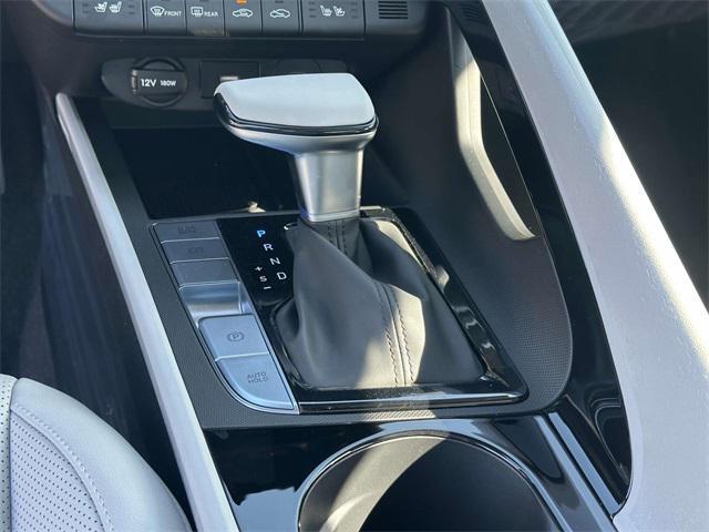 new 2025 Hyundai Elantra car, priced at $29,752