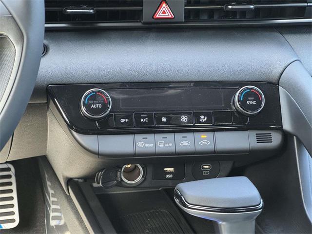 new 2025 Hyundai Elantra car, priced at $24,915