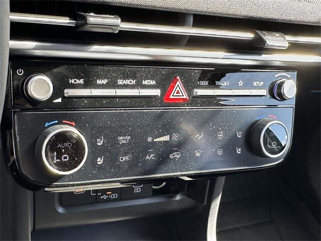 new 2025 Hyundai TUCSON Hybrid car, priced at $40,360