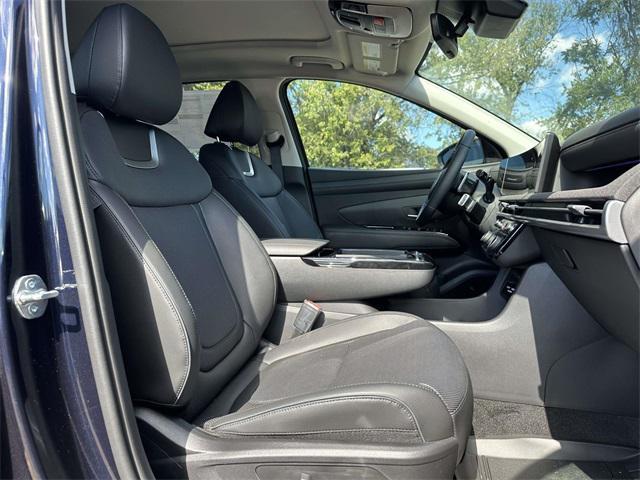 new 2025 Hyundai TUCSON Hybrid car, priced at $40,360
