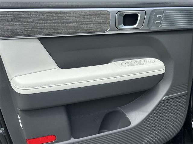 new 2025 Hyundai SANTA FE HEV car, priced at $50,215