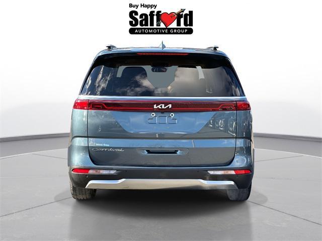 used 2022 Kia Carnival car, priced at $27,600
