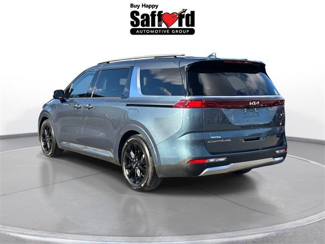 used 2022 Kia Carnival car, priced at $27,600