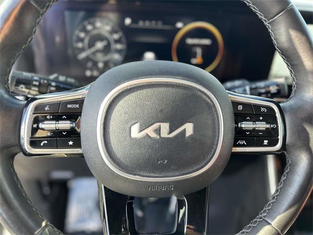 used 2022 Kia Carnival car, priced at $27,600