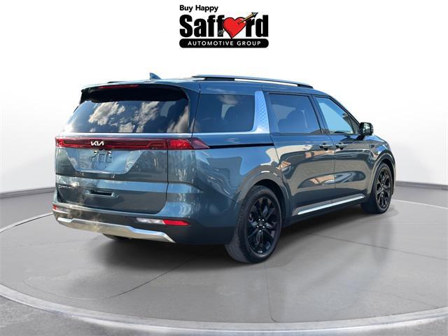 used 2022 Kia Carnival car, priced at $27,600