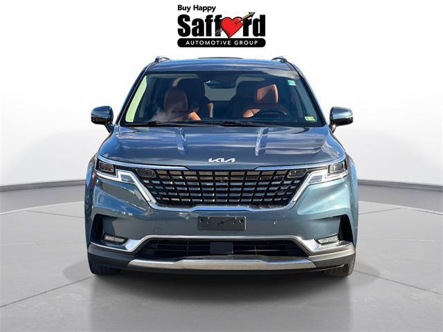 used 2022 Kia Carnival car, priced at $27,600
