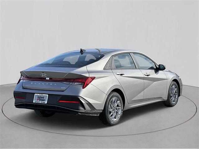 new 2025 Hyundai Elantra HEV car, priced at $26,240