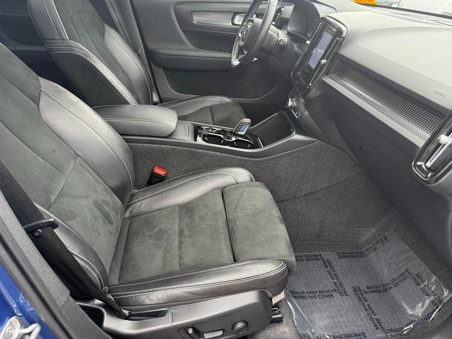 used 2021 Volvo XC40 car, priced at $22,925