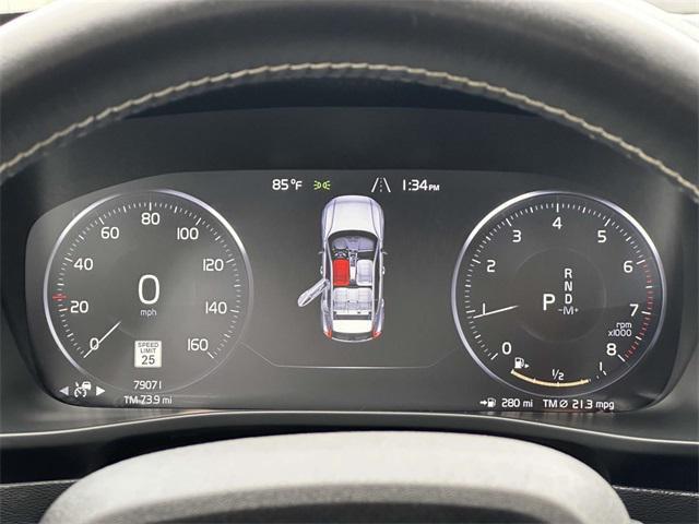 used 2021 Volvo XC40 car, priced at $22,925
