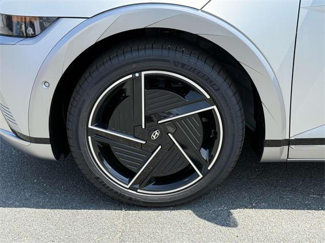 new 2025 Hyundai IONIQ 5 car, priced at $61,510