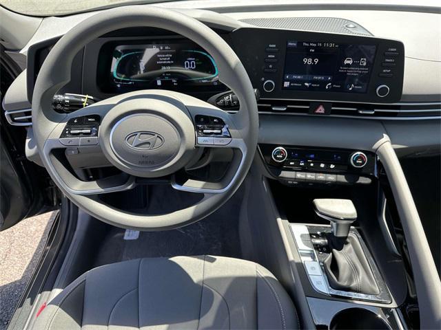 new 2025 Hyundai ELANTRA HEV car, priced at $25,960