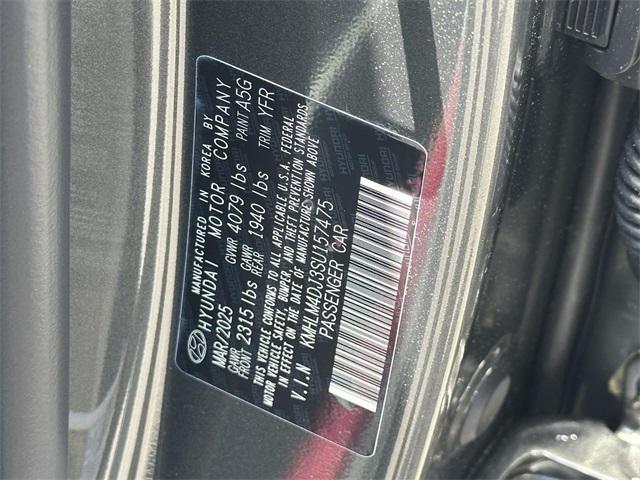 new 2025 Hyundai ELANTRA HEV car, priced at $25,960