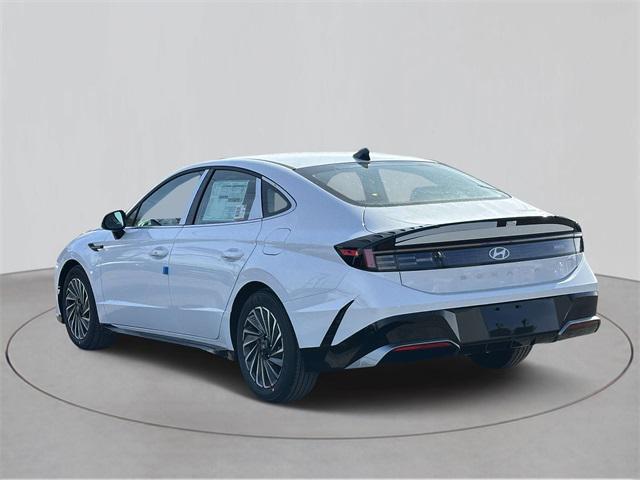 new 2025 Hyundai Sonata Hybrid car, priced at $31,567