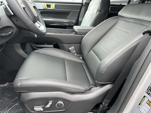new 2025 Hyundai Santa Fe car, priced at $45,750