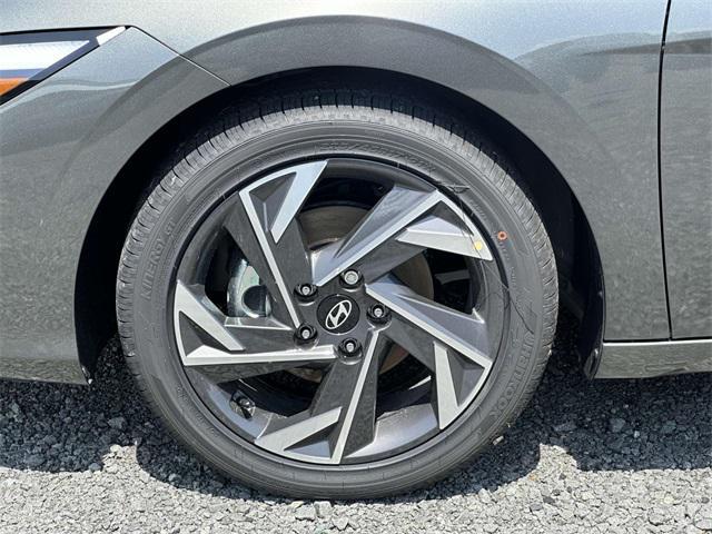 new 2025 Hyundai Elantra car, priced at $30,330