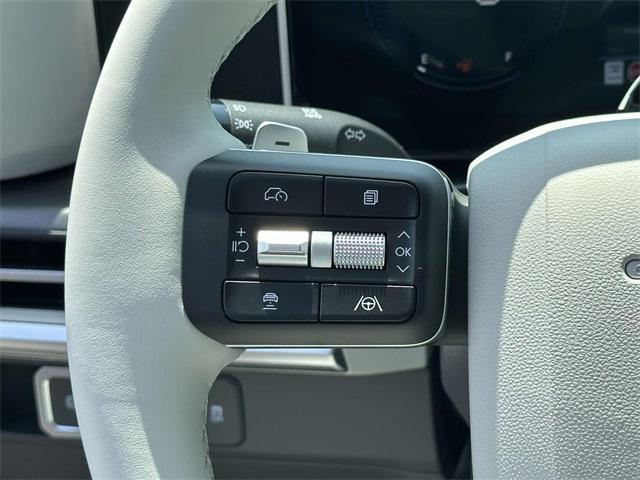 new 2025 Hyundai Santa Fe car, priced at $39,015