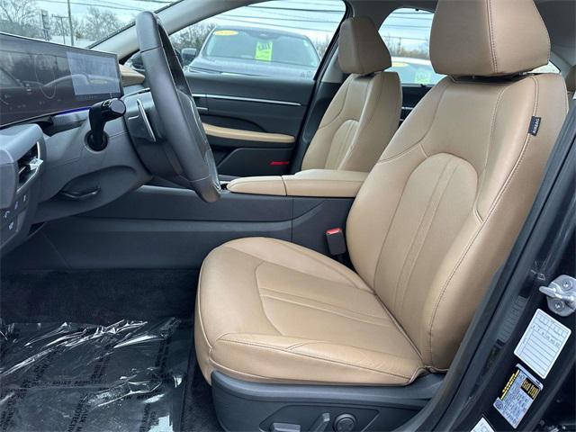 used 2024 Hyundai Sonata Hybrid car, priced at $28,700
