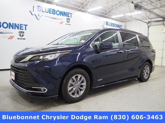 used 2021 Toyota Sienna car, priced at $40,875