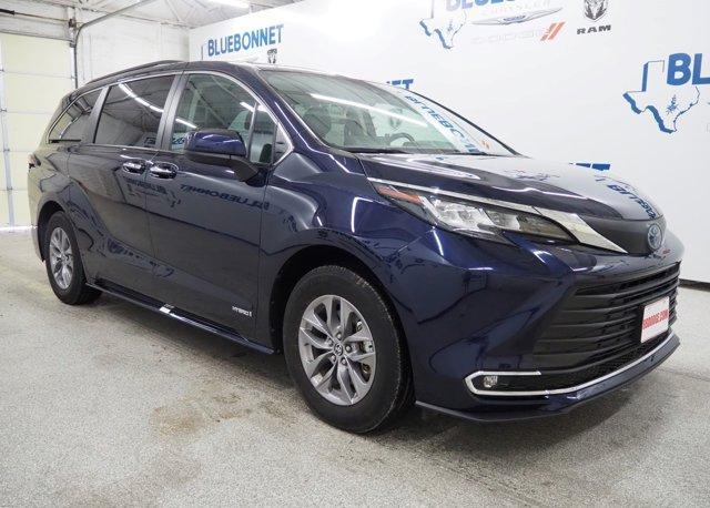 used 2021 Toyota Sienna car, priced at $40,355