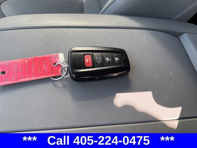 used 2021 Toyota Highlander Hybrid car, priced at $42,200