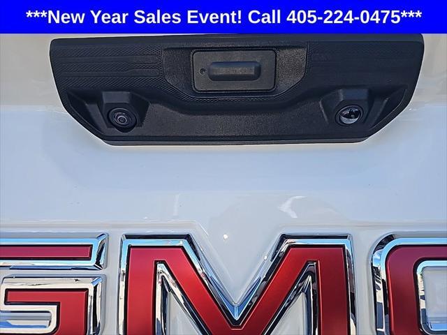 new 2024 GMC Sierra 1500 car, priced at $55,000