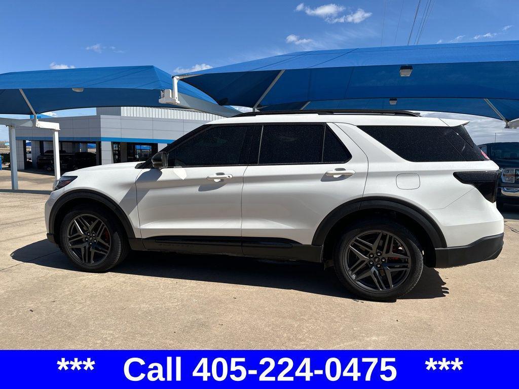 used 2025 Ford Explorer car, priced at $49,400
