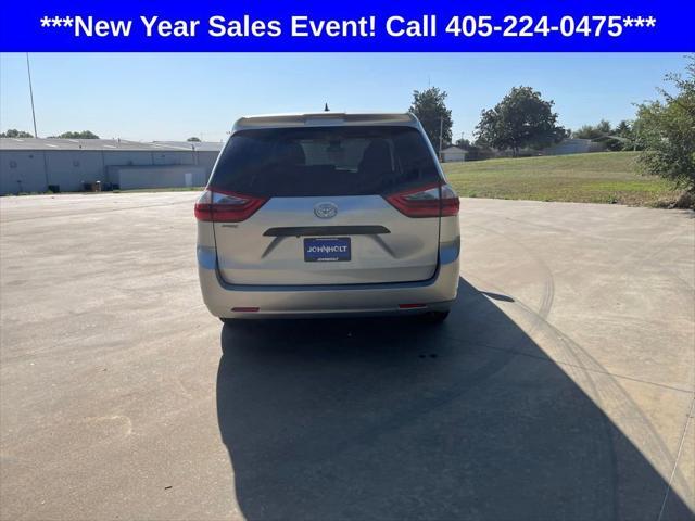 used 2020 Toyota Sienna car, priced at $29,900